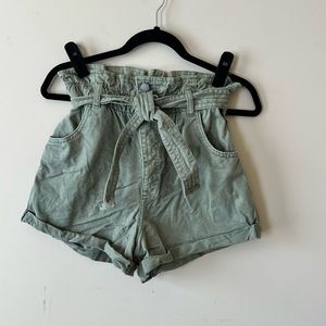 Abercrombie & Fitch paper-bag shorts